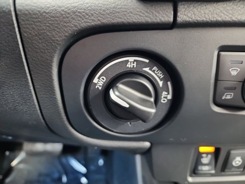 New 2026 Nissan Frontier SV image 16