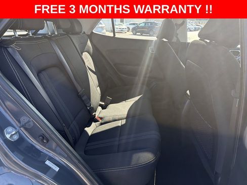 Used 2023 Hyundai Venue SEL image 22