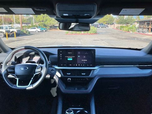 Used 2025 Ford Explorer ST-Line w/ Premium Package image 28