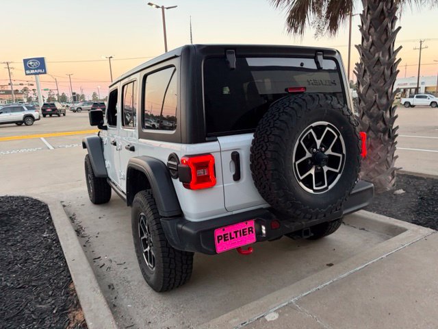 Used 2024 Jeep Wrangler Unlimited Rubicon AWD/4WD image 13