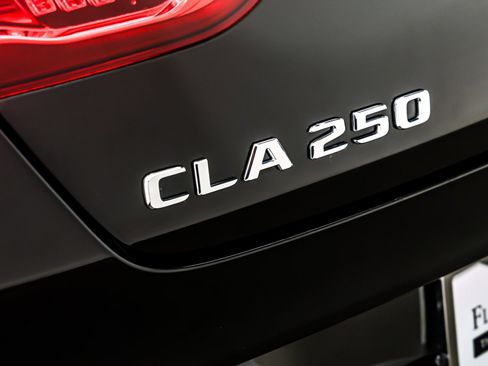 Used 2023 Mercedes-Benz CLA 250 image 10