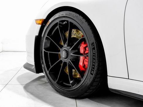 Used 2015 Porsche 911 GT3 image 59