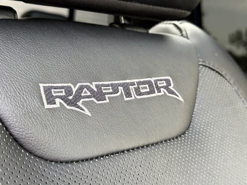 Used 2019 Ford F150 Raptor w/ Equipment Group 802A Luxury AWD/4WD image 15