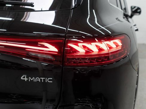 Used 2023 Mercedes-Benz EQS 580 4MATIC SUV w/ Exclusive Trim Package image 53