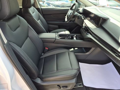 Certified 2025 Nissan Murano SV AWD/4WD image 29