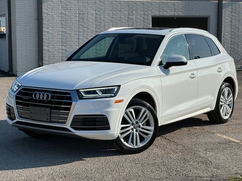 Used 2018 Audi Q5 2.0T Premium Plus AWD/4WD image 2