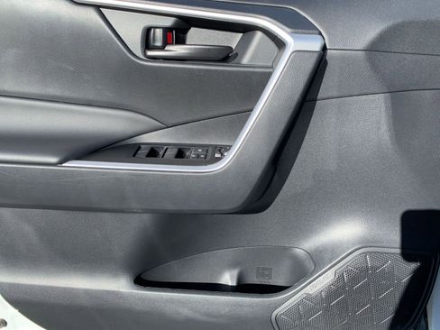 Used 2025 Toyota RAV4 LE image 20