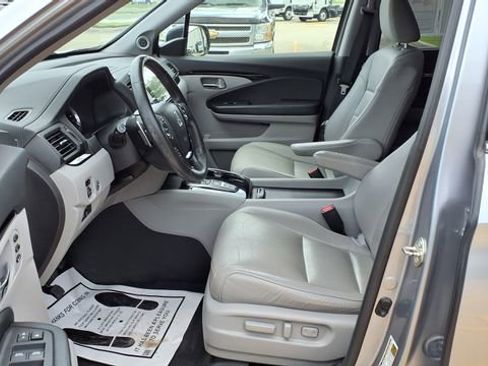 Used 2016 Honda Pilot Touring image 13