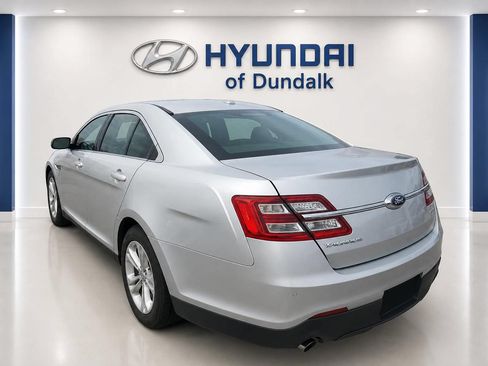 Used 2017 Ford Taurus SEL w/ Equipment Group 201A FWD image 2