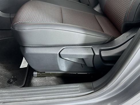 New 2026 Nissan Kicks SR FWD image 19