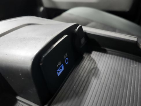 Used 2017 RAM 1500 Big Horn image 12