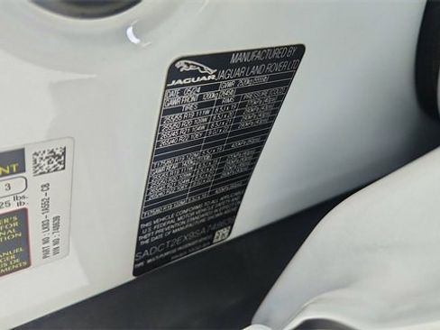 Used 2025 Jaguar F-PACE R-Dynamic S image 61