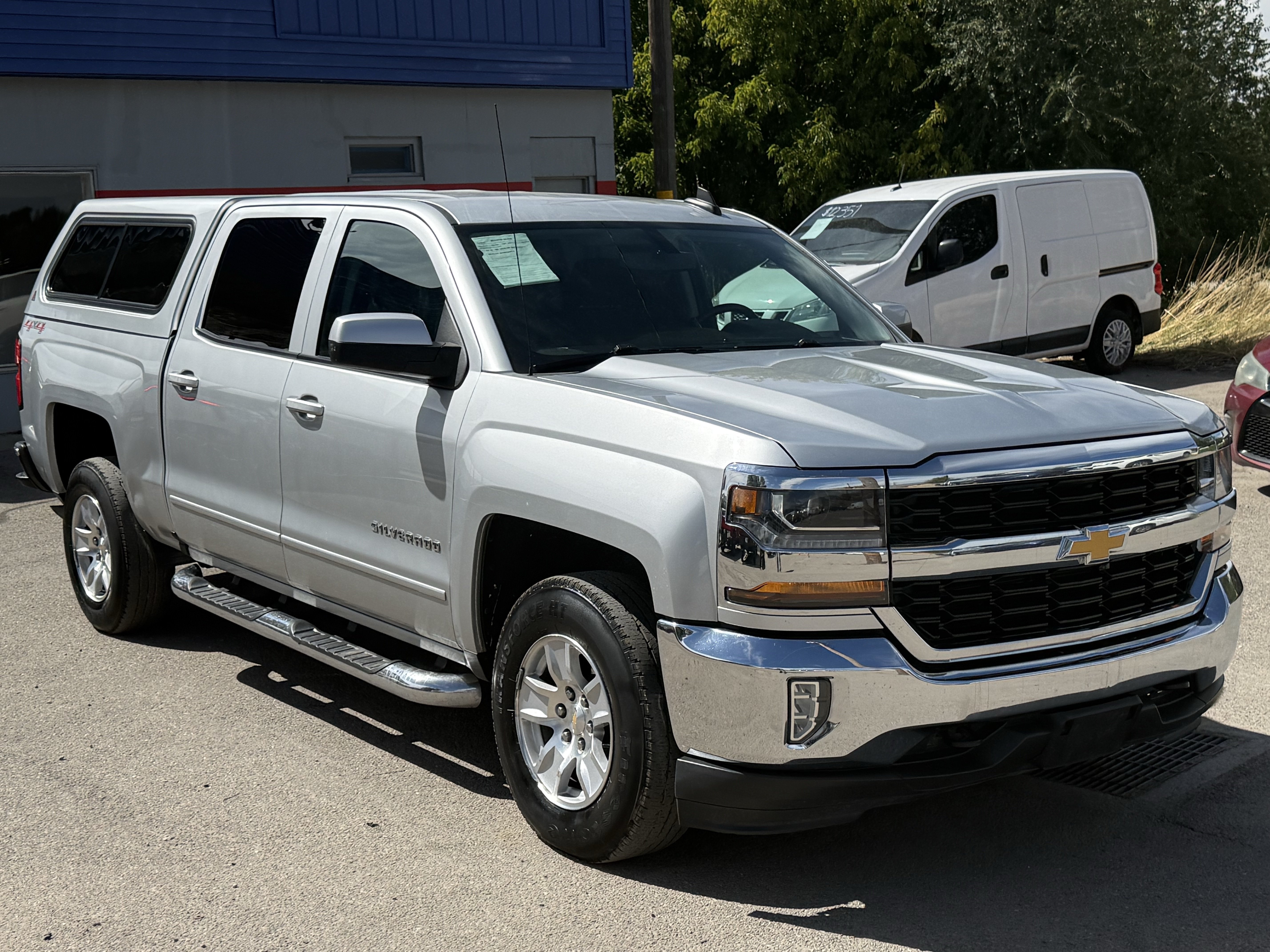 Used 2017 Chevrolet Silverado 1500 LT w/ All Star Edition AWD/4WD image 2