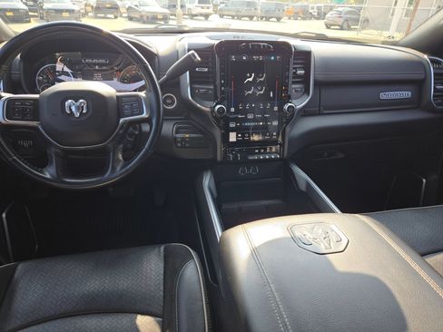 Used 2022 RAM 2500 Laramie w/ Night Edition AWD/4WD image 15