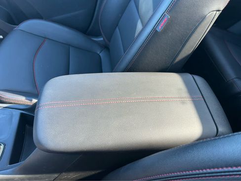 Used 2022 Chevrolet Equinox RS w/ RS Leather Package FWD image 47