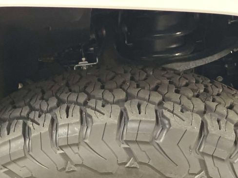Used 2025 Ford Bronco Raptor w/ Interior Carbon Fiber Pack AWD/4WD image 17