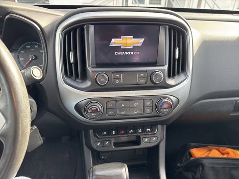Used 2021 Chevrolet Colorado LT w/ Safety Package image 11