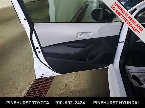 Used 2026 Toyota Corolla LE image 5