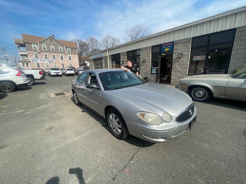 Used 2006 Buick LaCrosse CX FWD image 3