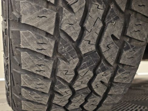 Used 2024 Jeep Wagoneer L 4WD image 12