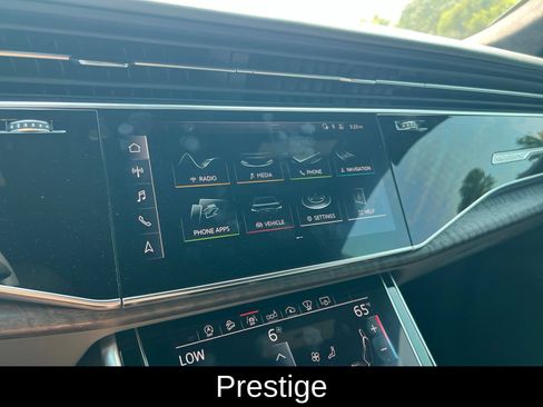 Used 2019 Audi Q8 Prestige w/ Luxury Package AWD/4WD image 15