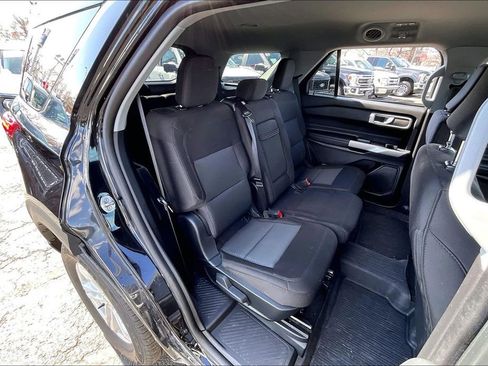 Certified 2022 Ford Explorer XLT w/ Class IV Trailer Tow Package image 24