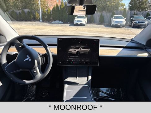 Used 2023 Tesla Model Y Performance image 12