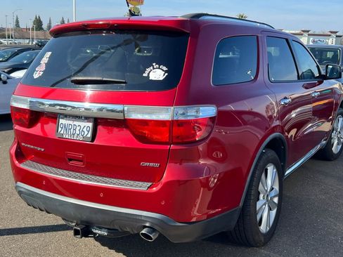 Used 2011 Dodge Durango Crew image 2