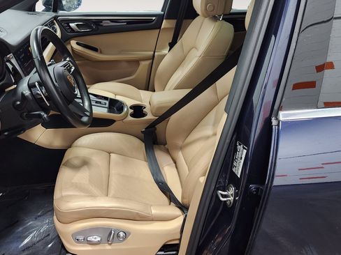 Used 2023 Porsche Macan S AWD/4WD image 26
