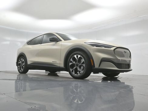 New 2026 Ford Mustang Mach-E Select RWD image 43