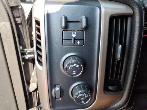 Used 2017 GMC Sierra 1500 Denali w/ Denali Ultimate Package AWD/4WD image 7
