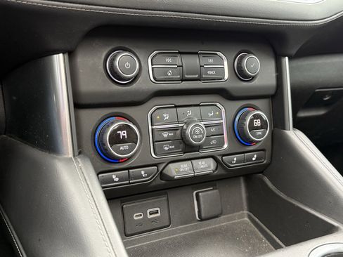 Used 2021 Chevrolet Tahoe LT image 19