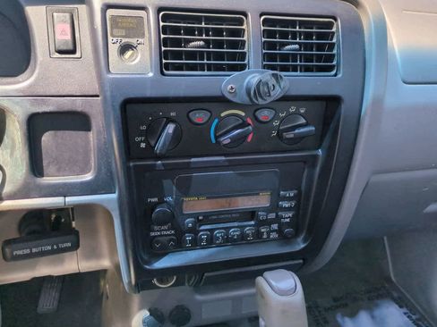 Used 2003 Toyota Tacoma 2WD Regular Cab image 15