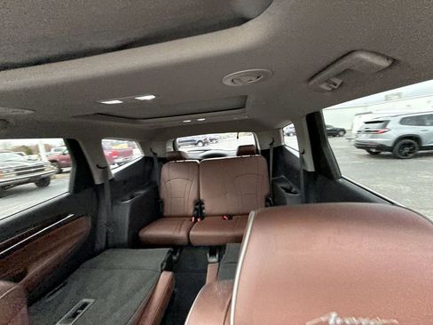 Certified 2021 Buick Enclave Avenir w/ Avenir Technology Package image 11