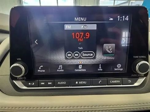 Used 2023 Nissan Rogue SL AWD/4WD image 35