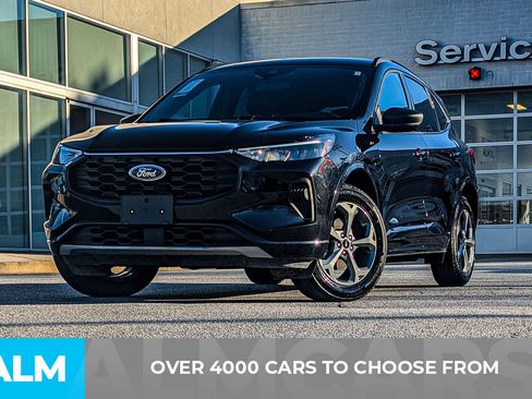Used 2024 Ford Escape ST-Line image 3