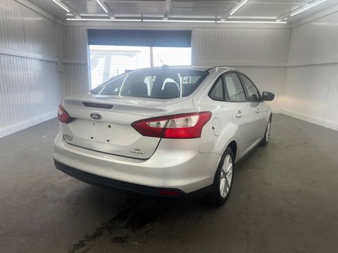 Used 2012 Ford Focus SE image 5
