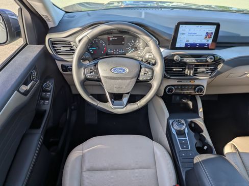 Certified 2022 Ford Escape SEL AWD/4WD image 32