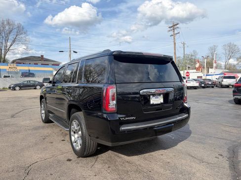 Used 2016 GMC Yukon Denali AWD/4WD image 6