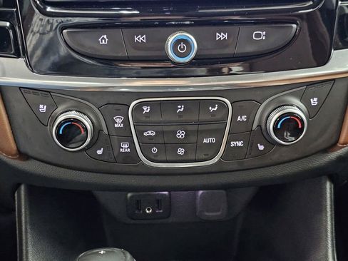 Used 2018 Chevrolet Traverse High Country w/ LPO, 'HIT The Road' Package image 17