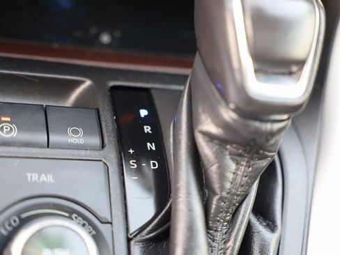 Used 2020 Toyota RAV4 Limited image 33