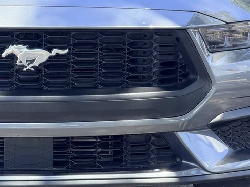 Used 2025 Ford Mustang Premium RWD image 5