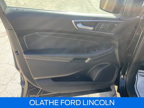 Certified 2021 Ford Edge Titanium AWD/4WD image 14