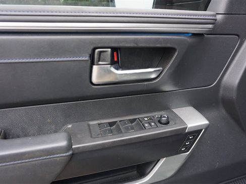 Used 2024 Toyota Tundra Platinum image 4