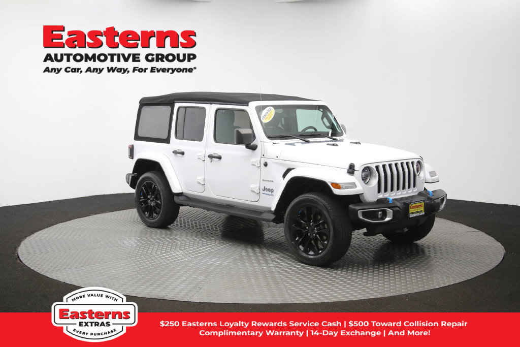 Used 2022 Jeep Wrangler Unlimited Sahara w/ Cold Weather Group AWD/4WD image 51