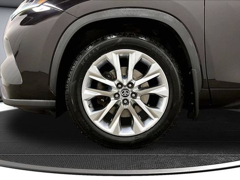 Used 2022 Toyota Highlander Limited AWD/4WD image 33