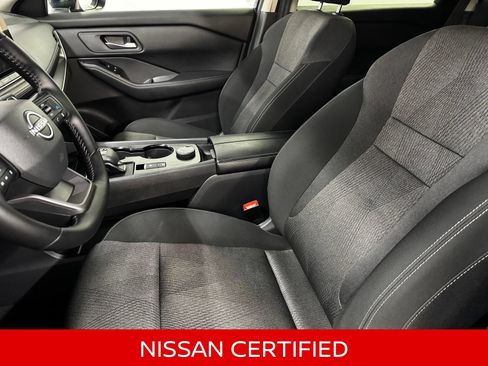 Certified 2025 Nissan Rogue SV AWD/4WD image 11