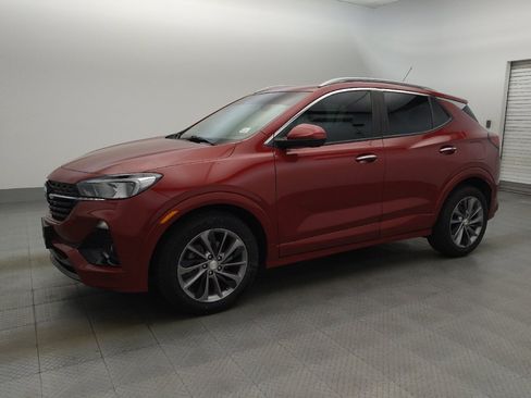 Used 2020 Buick Encore GX Select w/ Advanced Technology Package FWD image 2