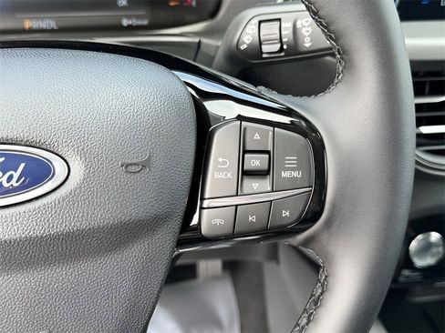 New 2025 Ford Escape SE image 14