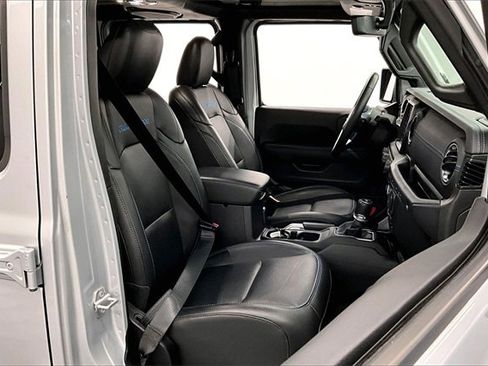 Used 2022 Jeep Wrangler Unlimited Rubicon 4xe w/ Cold Weather Group image 7